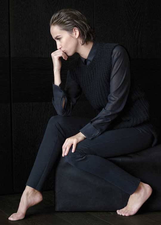 Carla Blouse | Claude Pullover | Chiara Pants